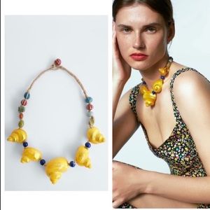 NWT Zara Woman Necklace Accessories Yellow Enameled Shell Fashion